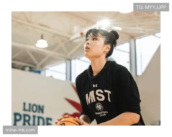 李月汝居然能边带娃边拿MVP?这生活谁顶得住啊! 李月汝居然能边带娃边拿MVP?这生活谁顶得住啊!